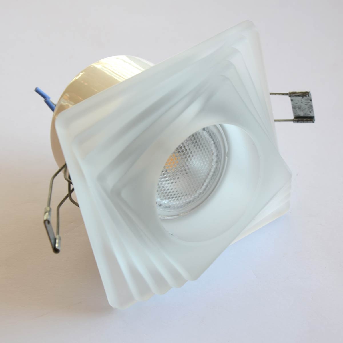 الأضاءة الداخلية - إضاءة سبوت - اللون أبيض R-606-MR16